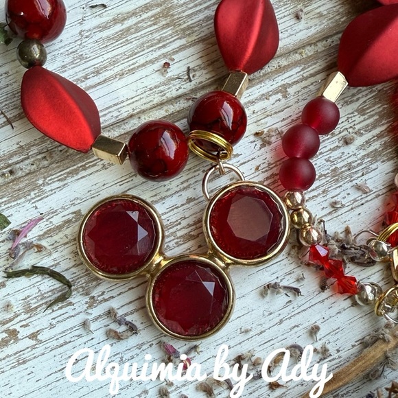 VELVET RED BUBBLES STATEMENT NECKLACE WITH TURQUOISE - Picture 5 of 7